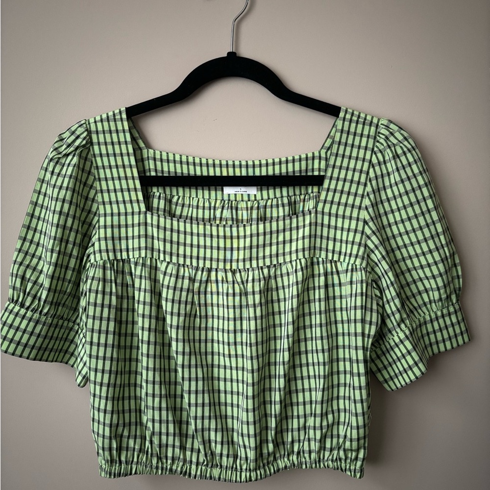 Aritzia Wilfred Green Cropped Short Sleeve Blouse
